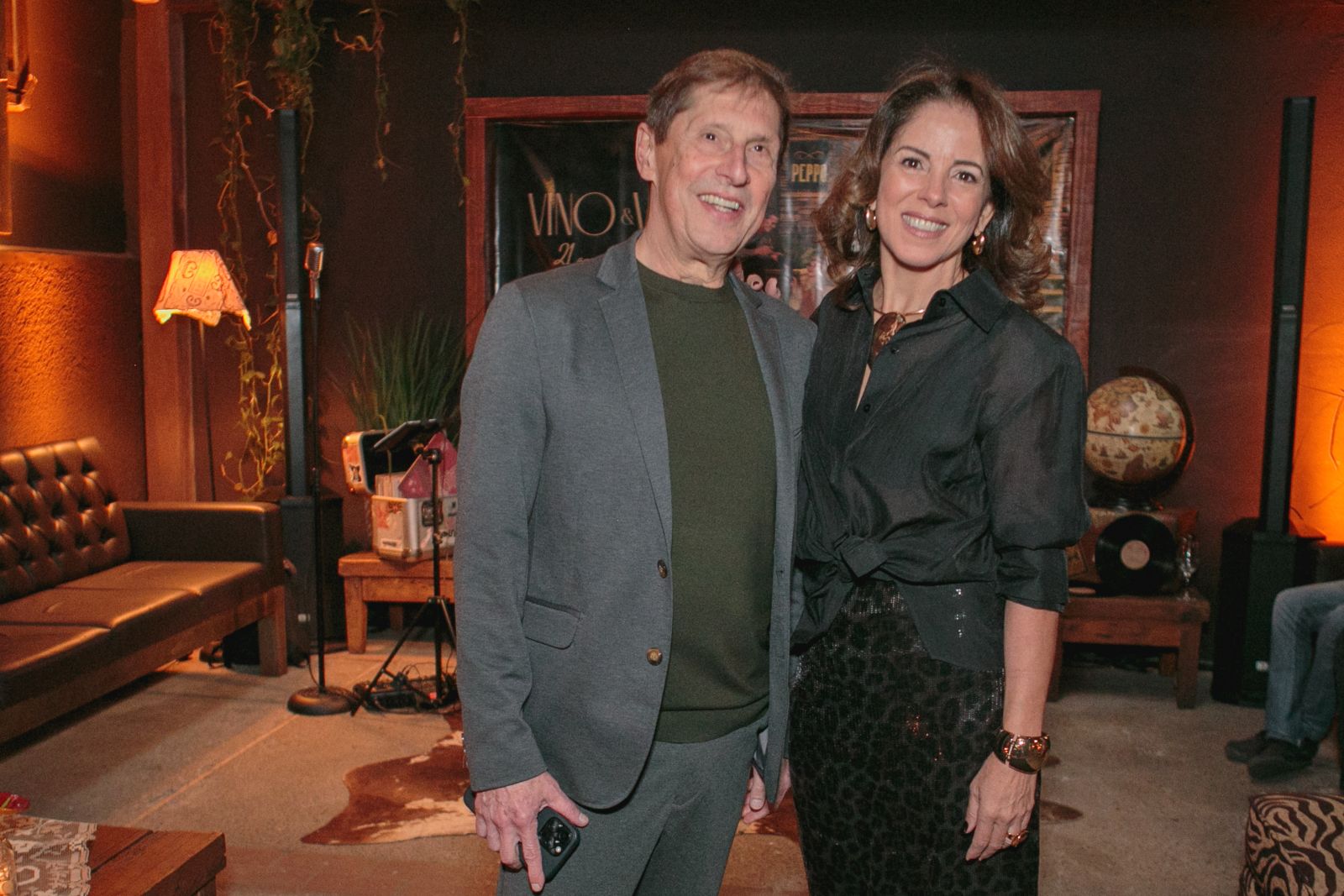 Peppo Cucina brinda 21 anos em noite Vino & Vinil